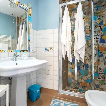 Partenope's House 24 *