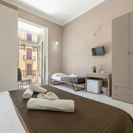 Partenope's House 24 * ナポリ