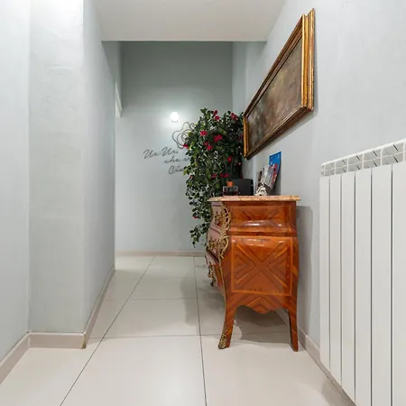 Partenope's House 24 Апартаменты Неаполь